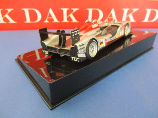 Die cast 1/43 Modellino Auto Audi R15 TDI Sebring 2009 R. Capello - immagine 3