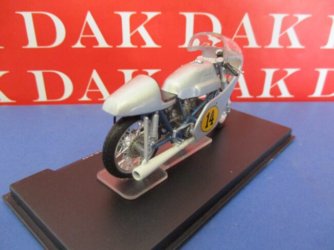 Die cast 1/24 Modellino Moto Ducati 500GP Phil Read 1971 - immagine 3