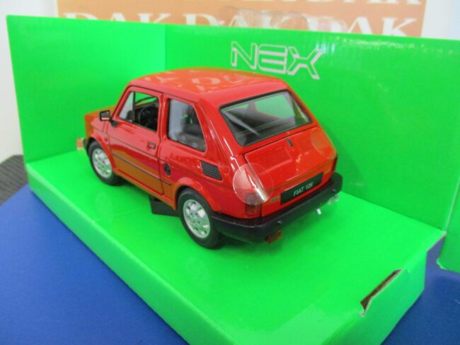 Die cast 1/24 1/27 Modellino Auto Fiat 126 rossa by Welly - immagine 3