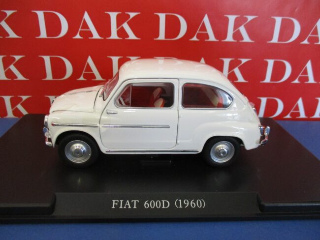 Die cast 1/24 Modellino Auto Fiat 600 D 1960 bianca - immagine 2