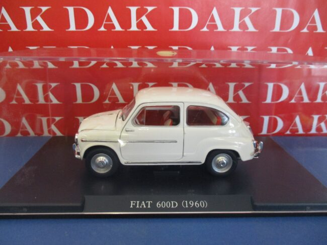 Die cast 1/24 Modellino Auto Fiat 600 D 1960 bianca - immagine 4