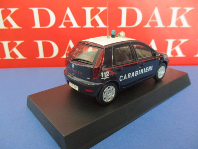 Die cast 1/43 Modellino Auto Carabinieri Fiat Punto 16V 2003 - immagine 3