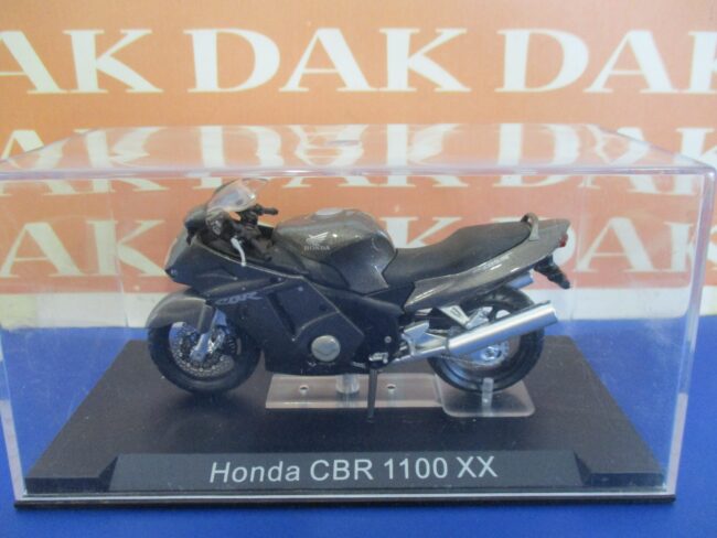 Die cast 1/24 Modellino Moto Honda CBR 1100 XX - immagine 4