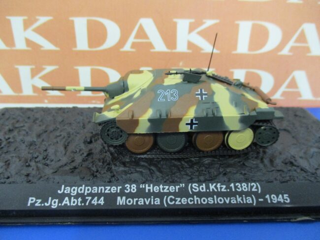 Diecast 1/72 Tank Jagdpanzer 38 Hetzer (Sd.Kfz.138-2) Pz.Jg.Abt.744 Moravia 1945