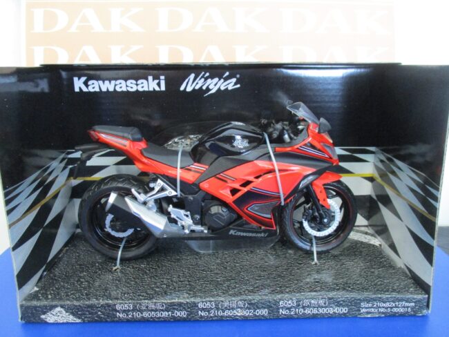 Die cast 1/12 Modellino Moto Kawasaki Ninja