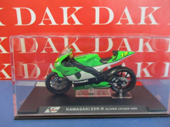 Die cast 1/24 Modellino Moto GP Kawasaki ZXR-R Olivier Jacque 2005 - immagine 4