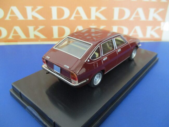 Die cast 1/43 Modellino Auto Lancia Beta Berlina 1 Serie 1972 York Red by Pego - immagine 3