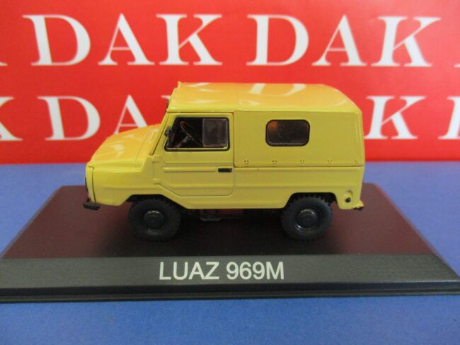 Die cast 1/43 Modellino Auto Luaz 969M - immagine 2