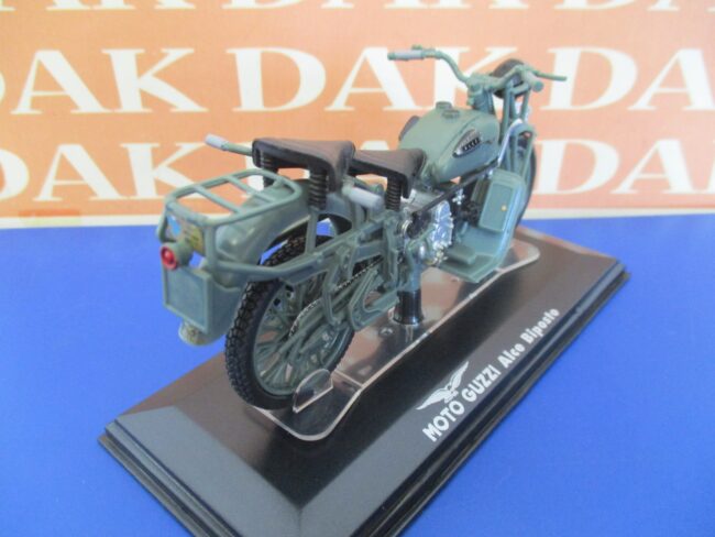 Die cast 1/24 Modellino Moto Guzzi Alce Biposto Regio Esercito by Starline - immagine 3