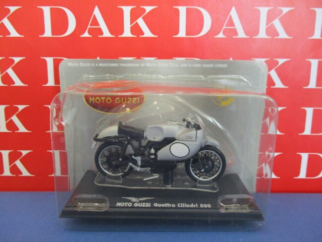 Die cast 1/24 Modellino Moto Guzzi Quattro Cilindri 500 by Starline