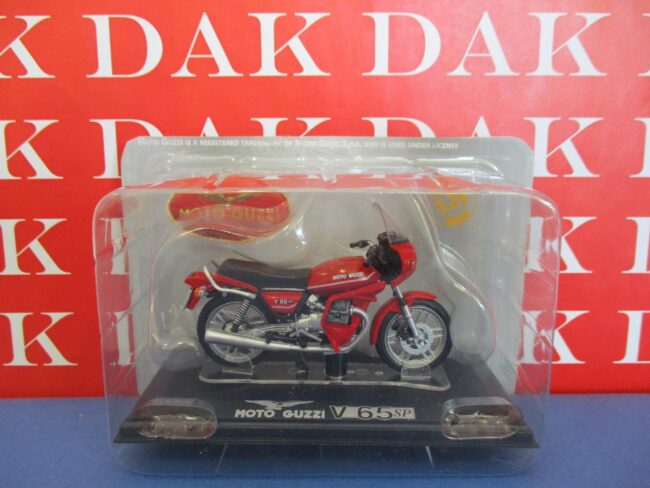 Die cast 1/24 Modellino Moto Guzzi V65 SP by Starline