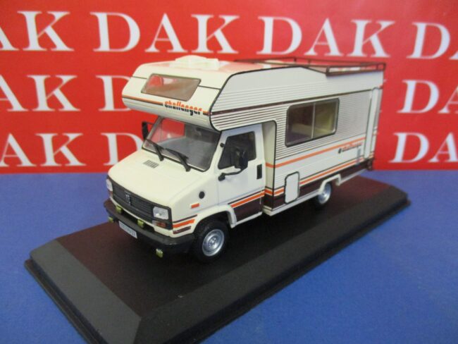 Die cast 1/43 Modellino Camper Peugeot J5 Gruau Challenger 340 - immagine 2