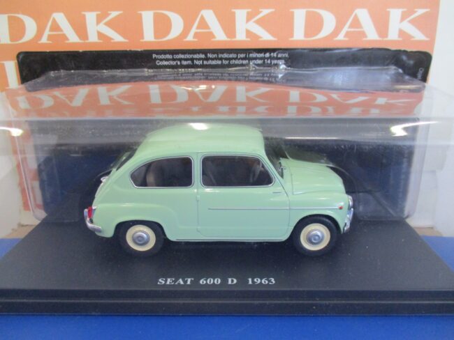 Di cast 1/24 Modellino Auto Seat 600 D 1963 - immagine 4