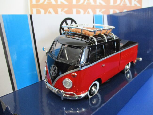 Die cast 1/24 Modellino Furgone Volkswagen T1 Pick Up Rosso Nero by Motor Max