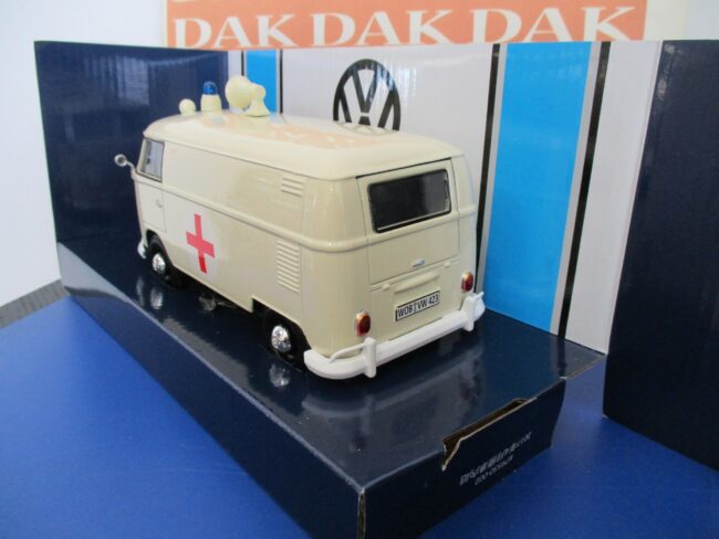 Die cast 1/24 Modellino Furgone Volkswagen T1 Van Ambulanza Ambulance 1962 - immagine 3