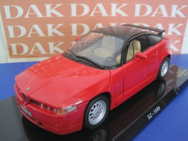 Die cast 1/24 Modellino Auto Alfa Romeo SZ 1989 - immagine 2