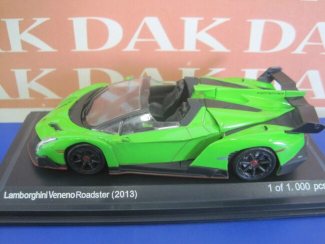 Die cast 1/43 Lamborghini Veneno Roadster 2013 Green by Whitebox