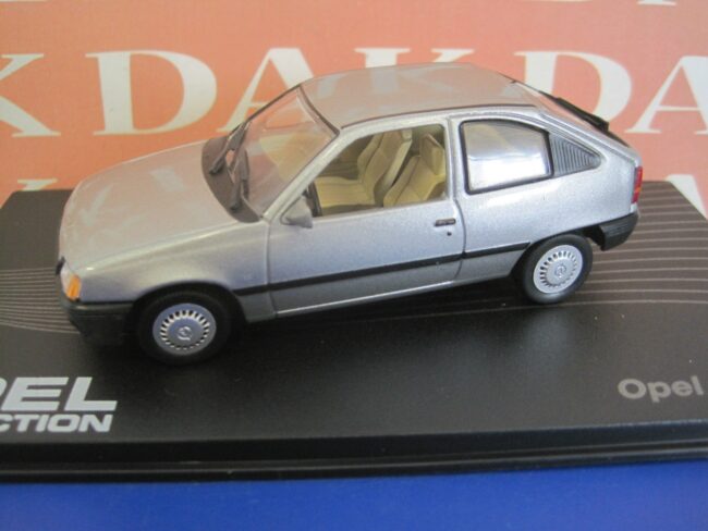 Die cast 1/43 Opel Kadett E 1984-91 by Ixo