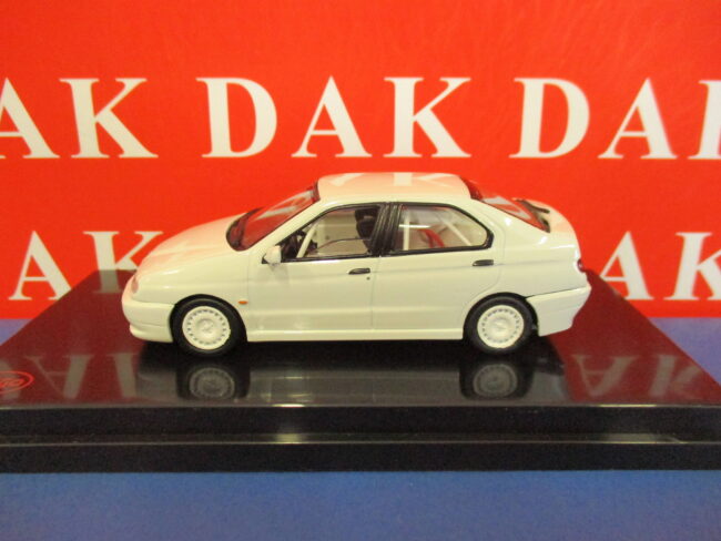 Die cast 1/43 Modellino Auto Alfa Romeo 146 corsa bianca by Pego