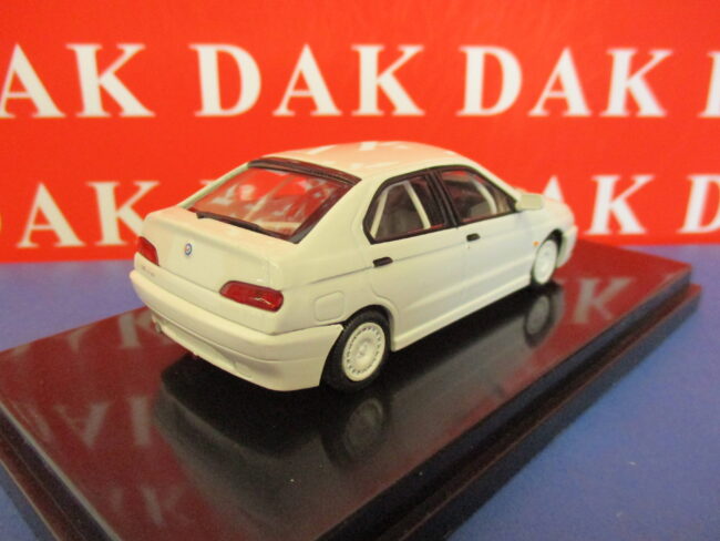 Die cast 1/43 Modellino Auto Alfa Romeo 146 corsa bianca by Pego - immagine 3