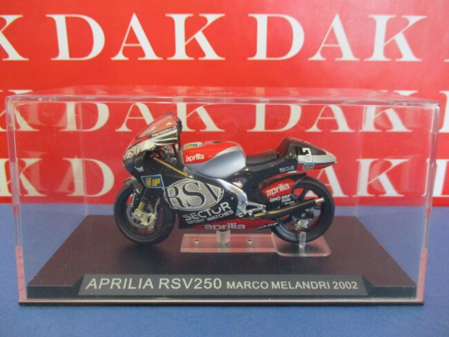 Die cast 1/24 Modellino Moto GP Aprilia RSV250 Marco Melandri 2002 - immagine 4