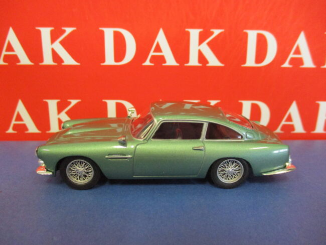 Die cast 1/43 Modellino Auto Aston Martin DB4 Coupe