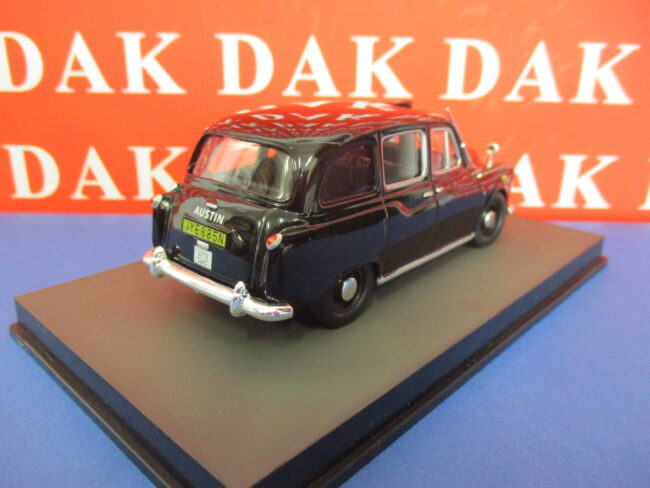 Die cast 1/43 Modellino Auto 007 James Bond Taxi Austin FX4 - Octopussy - immagine 3