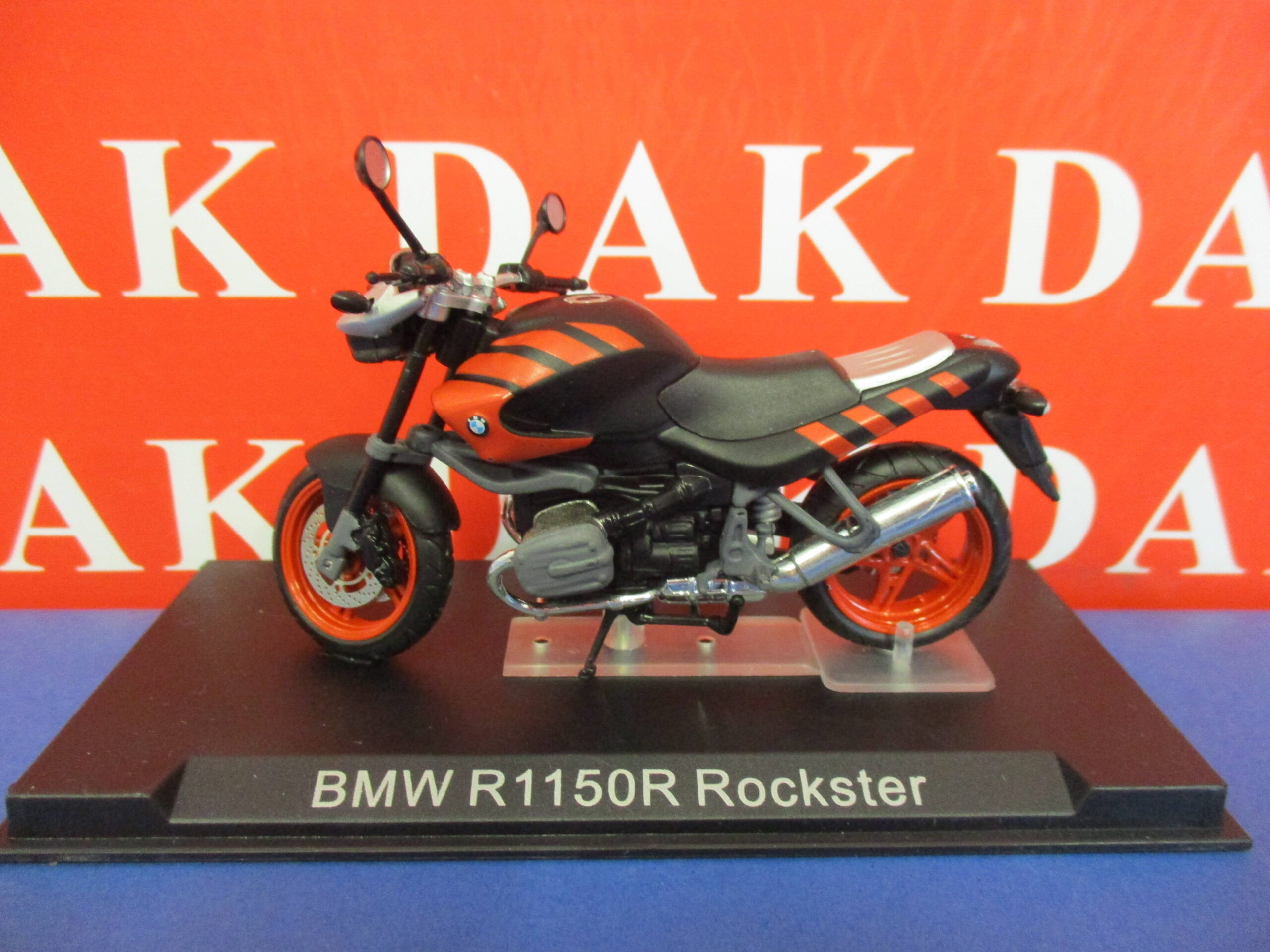 The cast 1/24 model motorcycle BMW R1150R Rockster