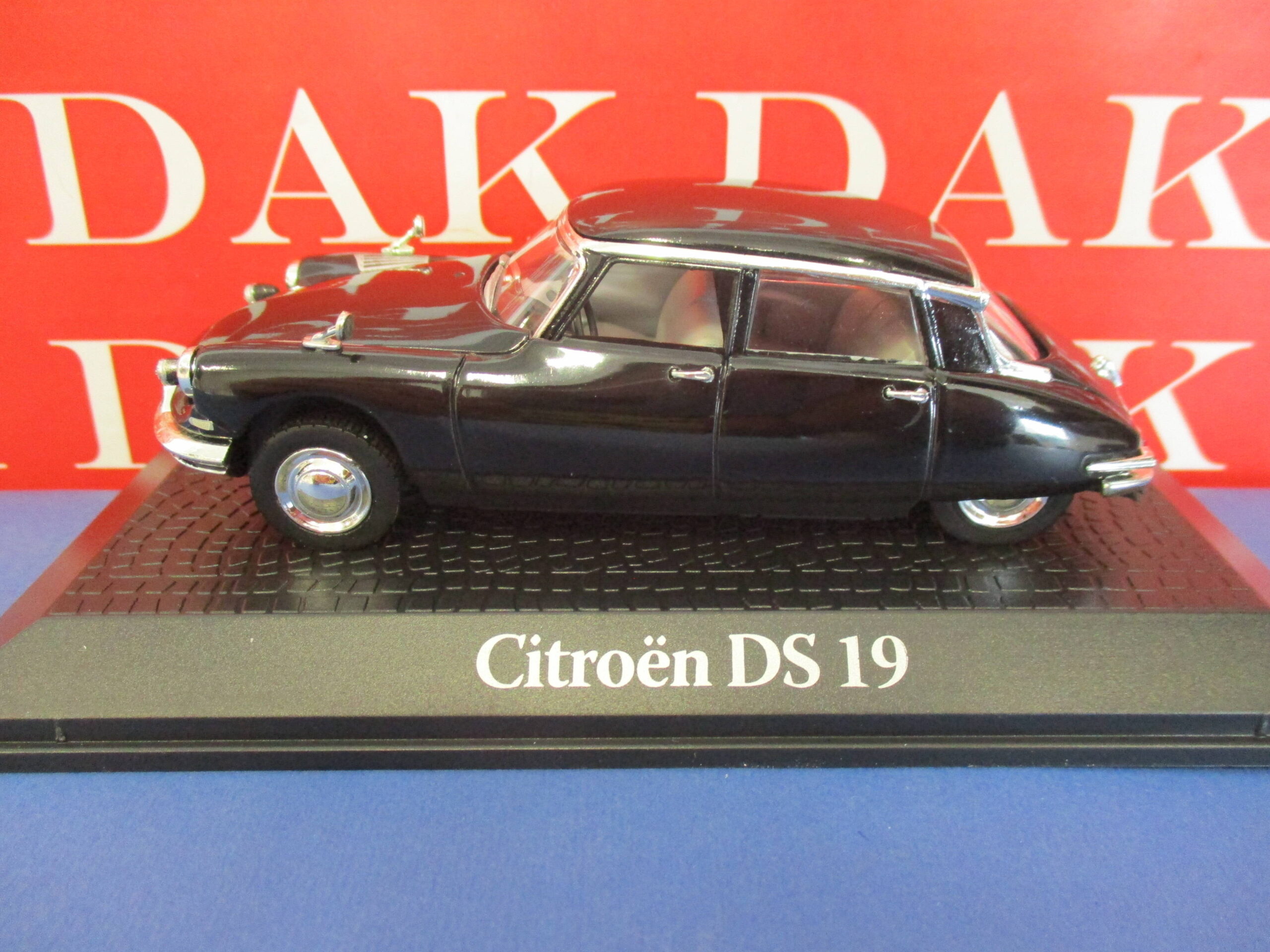 Die cast 1/43 Modellino Auto Citroen DS 19 Charles de Gaulle France 1962