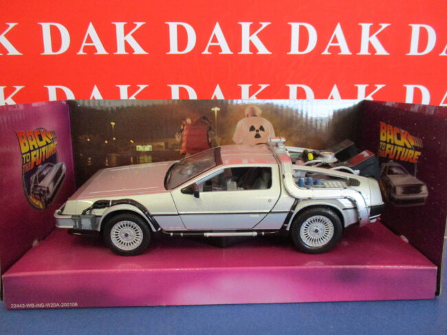 Die cast 1/24 Modellino Auto DeLorean Back To The Future I by Welly