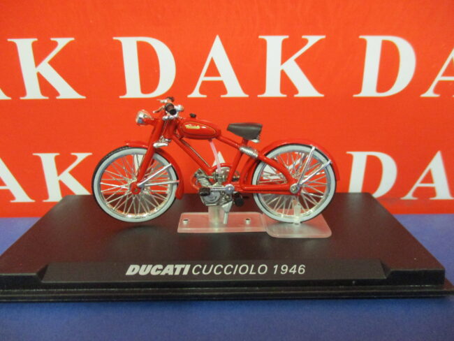 Die cast 1/24 Modellino Motorino Scooter Ducati Cucciolo 1946