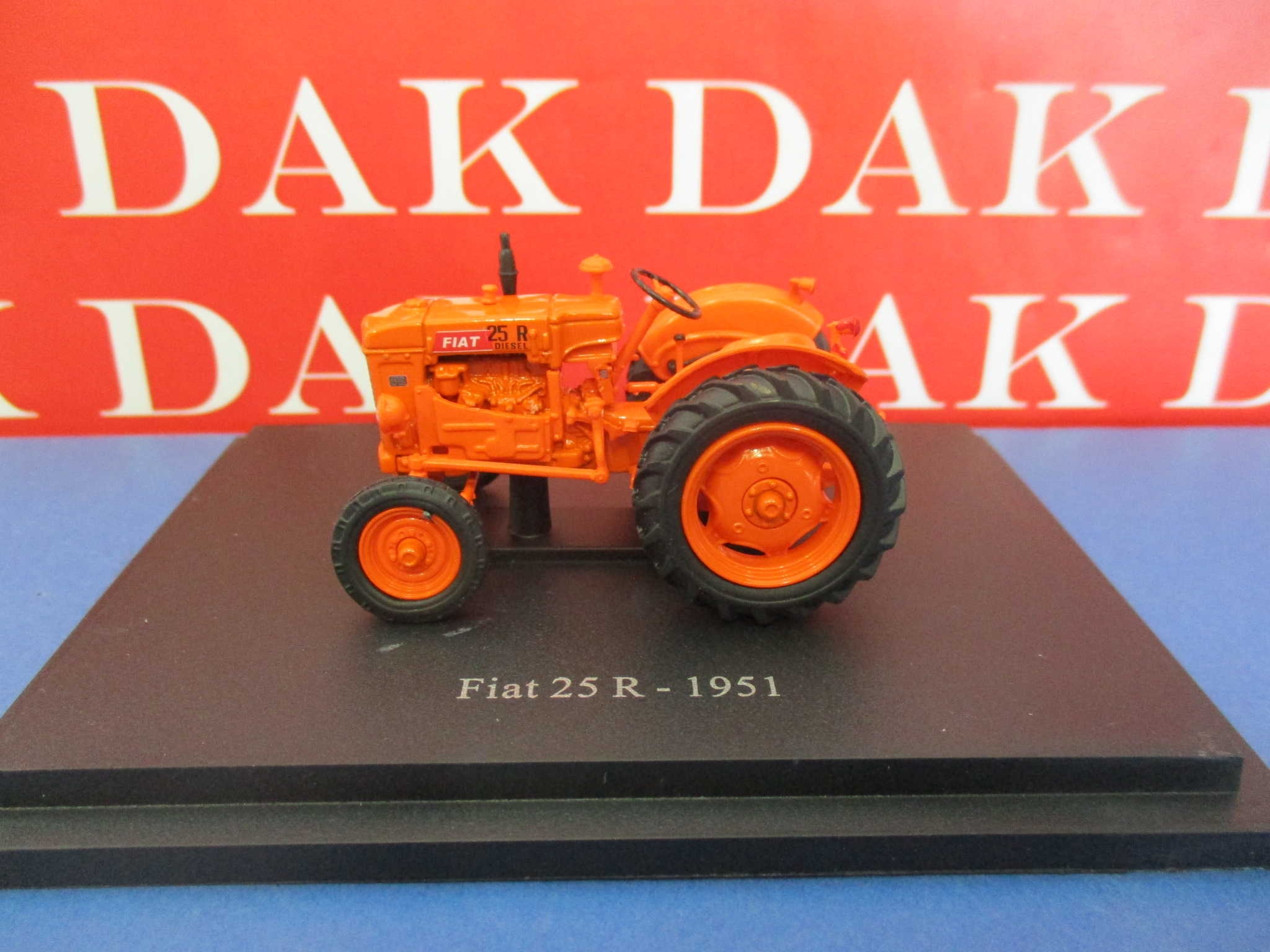 Die cast 1/43 Modellino Trattore Farm Tractor Fiat 25R 1951
