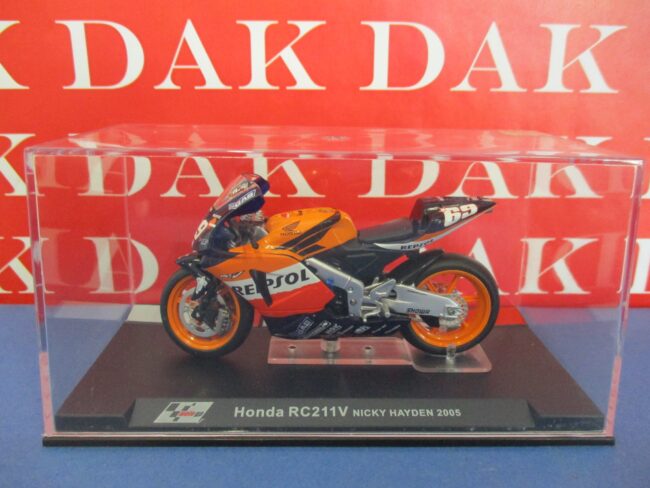 Die cast 1/24 Modellino Moto GP Honda RC211V Nicky Hayden 2005 - immagine 4