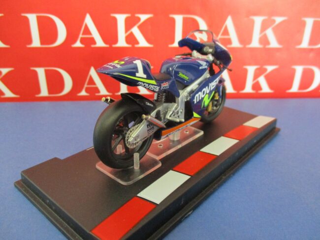 Die cast 1/24 Modellino Moto GP Honda RSW250 Dani Pedrosa 2005 - immagine 3