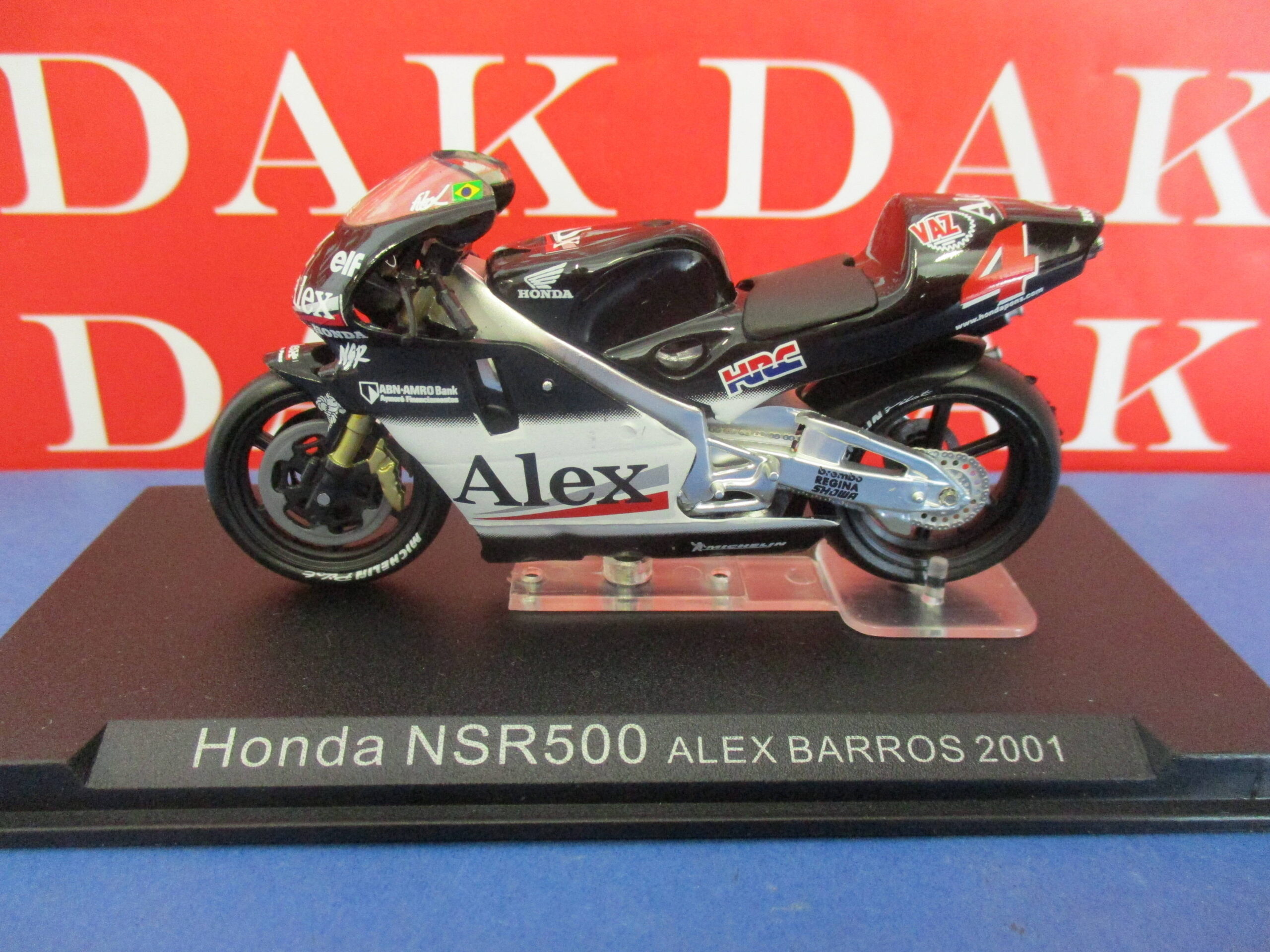 Die cast 1/24 Modellino Moto GP Honda NSR500 Alex Barros 2001