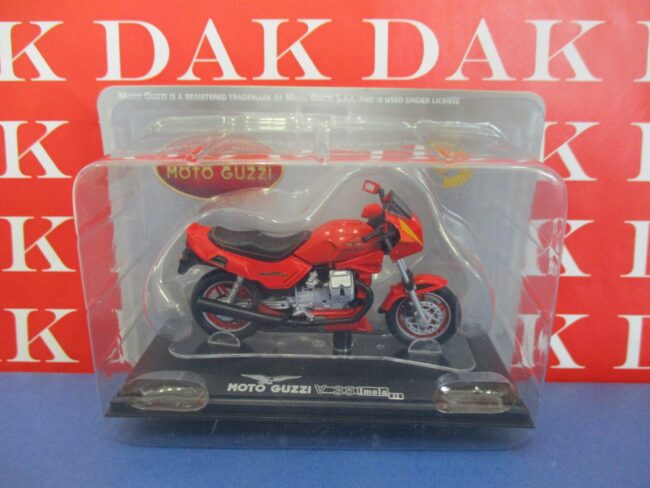 Die cast 1/24 Modellino Moto Guzzi V35 Imola II by Starline