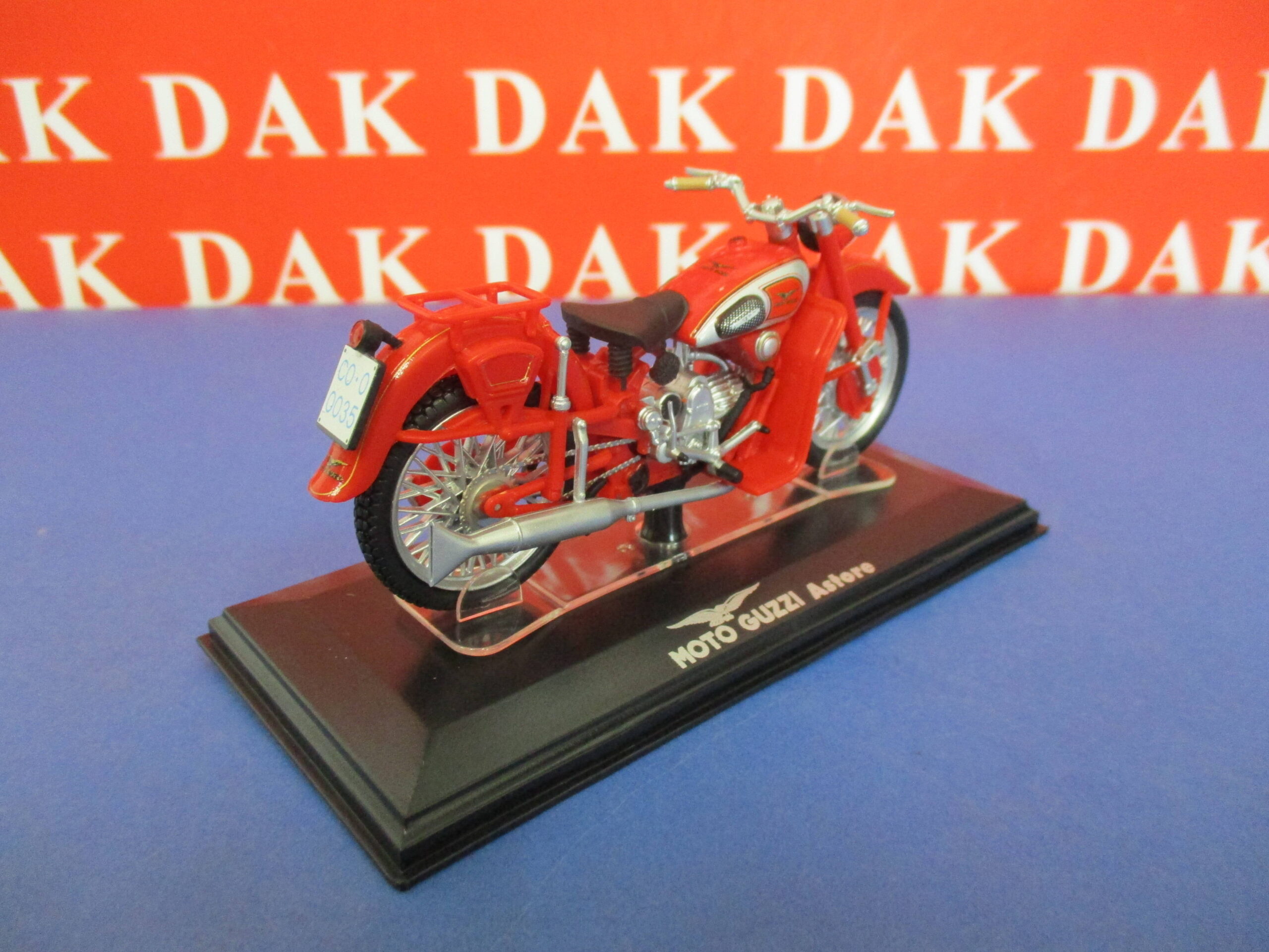 Modellino Moto Guzzi Astore 1:24