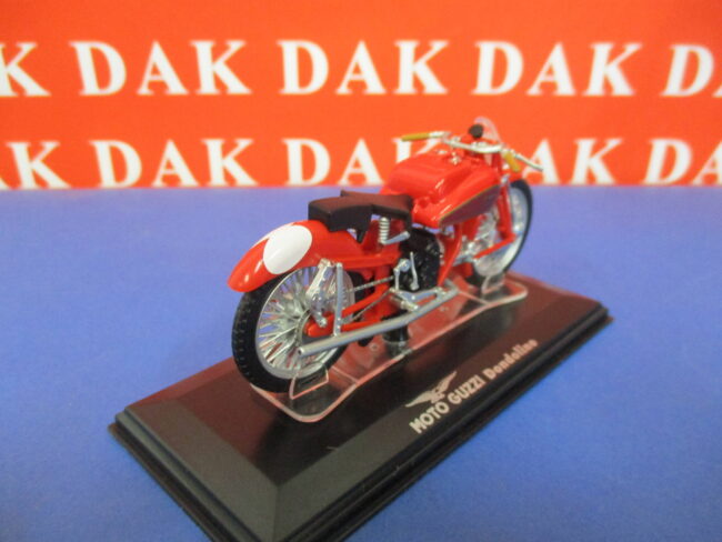 Die cast 1/24 Modellino Moto Guzzi Dondolino by Starline - immagine 3