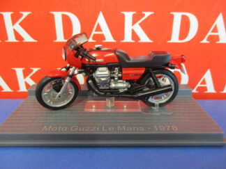 Modellino Moto Guzzi Dondolino 1:24