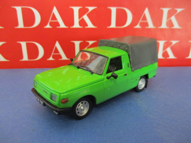 Die cast 1/43 Wartburg 353 Trans by Ist