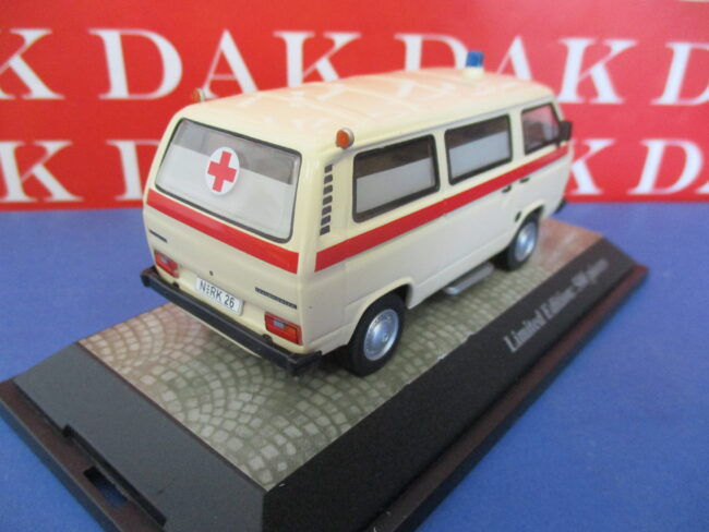 Die cast 1/43 Modellino Volkswagen T3a Ambulanza Ambulance Rotes Kreuz - immagine 3