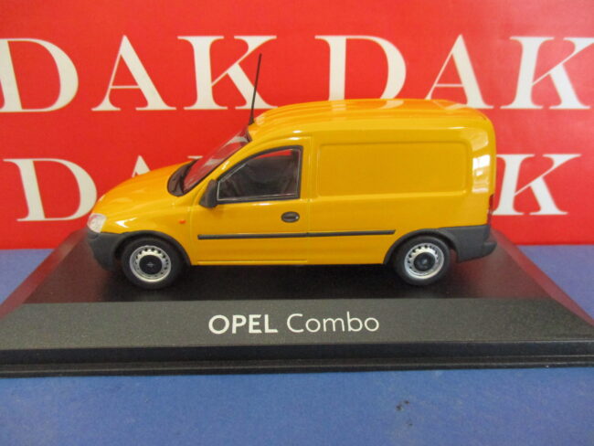 Die cast 1/43 Modellino Furgone Opel Combo giallo by Minichamps - immagine 2