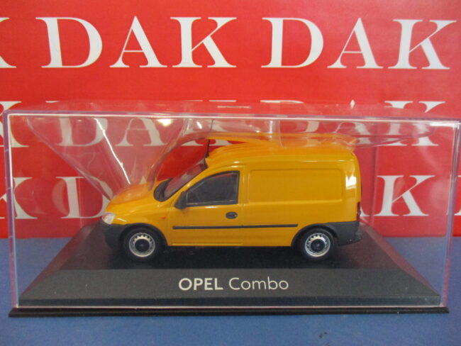 Die cast 1/43 Modellino Furgone Opel Combo giallo by Minichamps - immagine 4