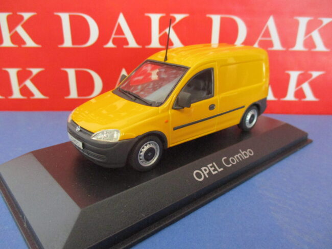 Die cast 1/43 Modellino Furgone Opel Combo giallo by Minichamps