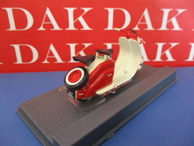 Die cast 1/24 Modellino Scooter Lambretta LD125 1957 by Ixo Museum - immagine 3