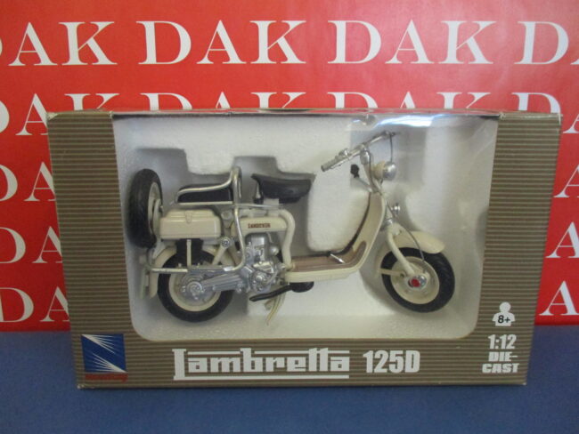 Die cast 1/12 Modellino Motorino Scooter Lambretta 125D by New Ray - immagine 2