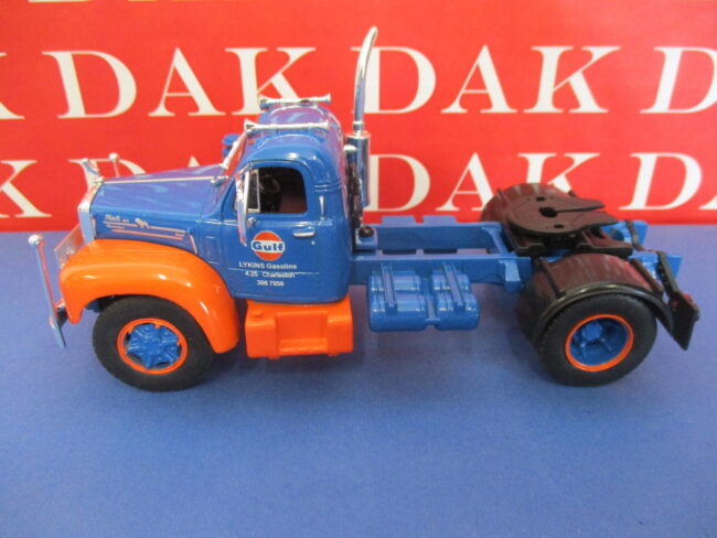 Die cast 1/43 Modellino Camion Truck Mack B61T Cisterna Gulf 1953 - immagine 3