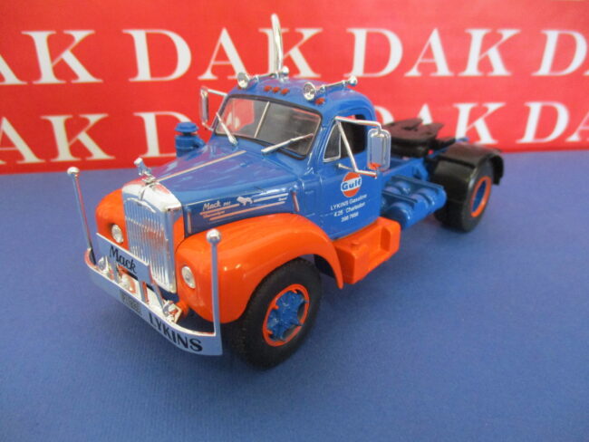 Die cast 1/43 Modellino Camion Truck Mack B61T Cisterna Gulf 1953 - immagine 4