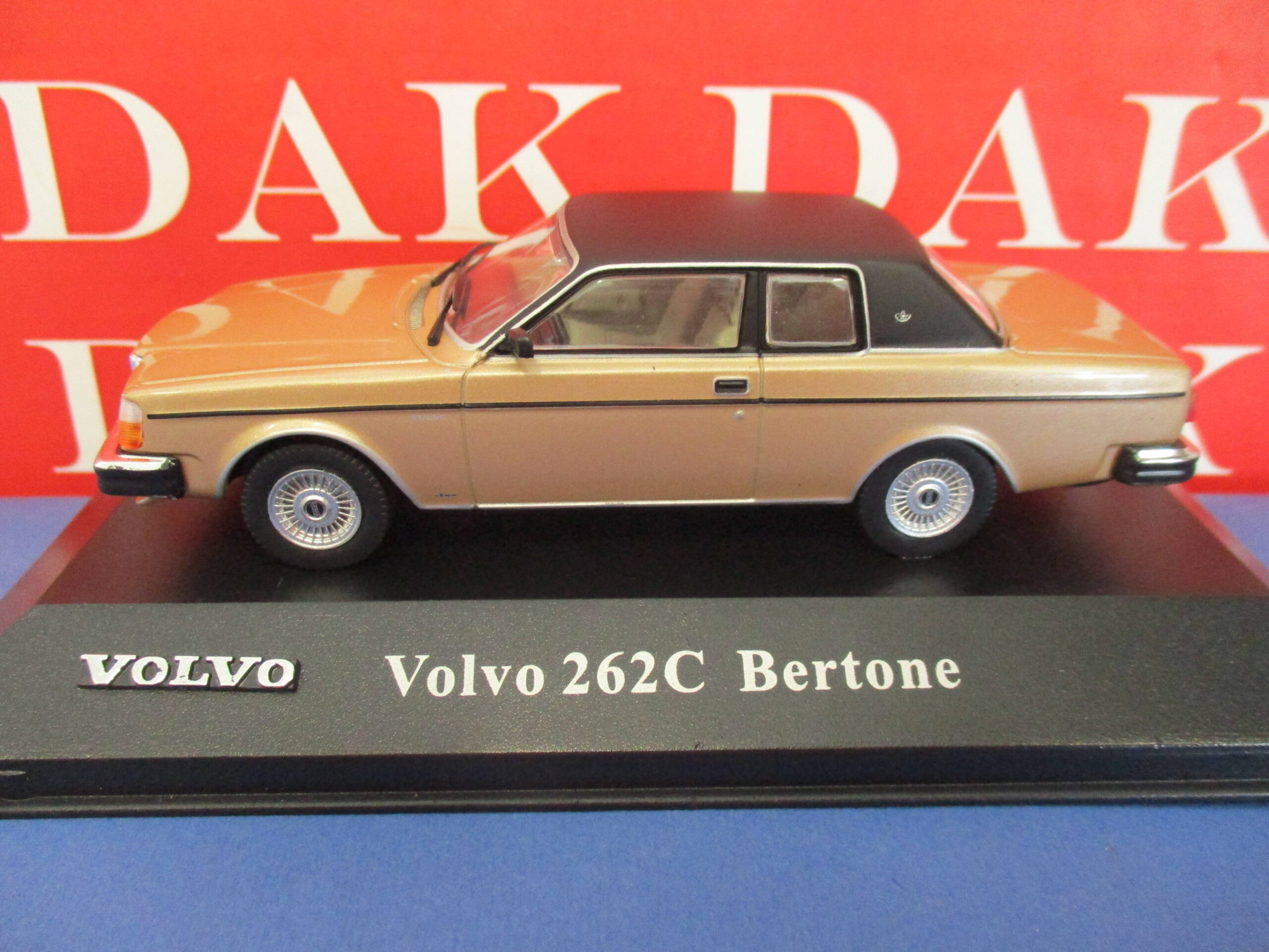 Die cast 1/43 Modellino Auto Volvo 262C Bertone by Atlas