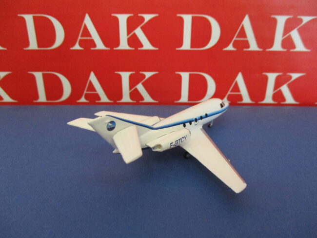 Die cast 1/200 Modellino Aereo Aircraft Dassault Falcon 20c 50th Anniversary - immagine 3